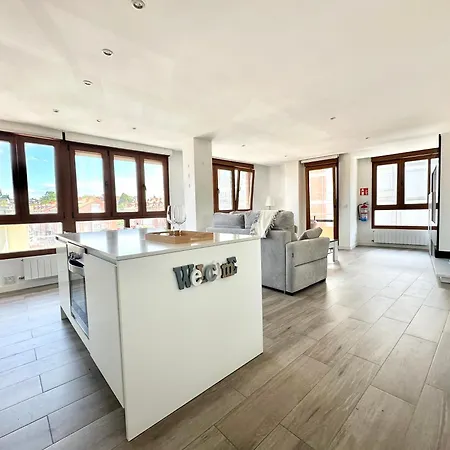 Playa Con Garaje, Cantabria * Somo