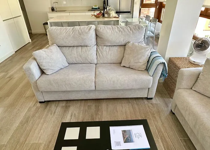 Playa Con Garaje, Cantabria * Сомо