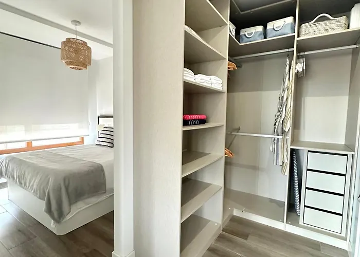 Playa Con Garaje, Cantabria Apartment *