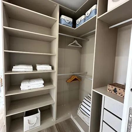 Playa Con Garaje, Cantabria Сомо